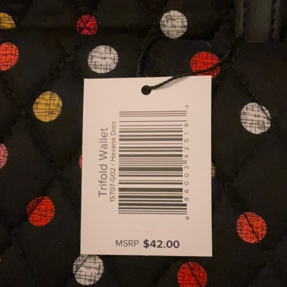 Vera Bradley Small Trimmed Vera with faux leather trim. Matching wallet. - Picture 9 of 9